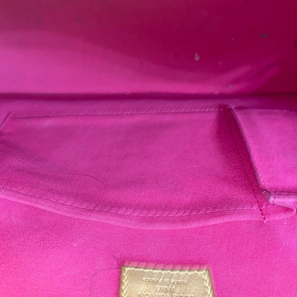 Louis Vuitton Vintage Pink Vernis Alma Handbag - Picture 7 of 8